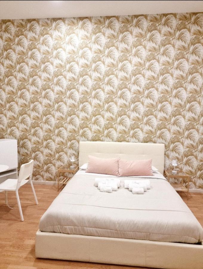 Domus Luigi Leone II Bed & Breakfast Naples Luaran gambar