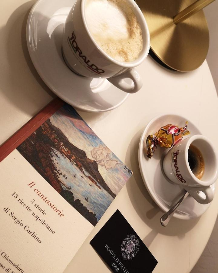 Domus Luigi Leone II Bed & Breakfast Naples Luaran gambar