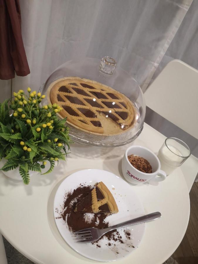 Domus Luigi Leone II Bed & Breakfast Naples Luaran gambar